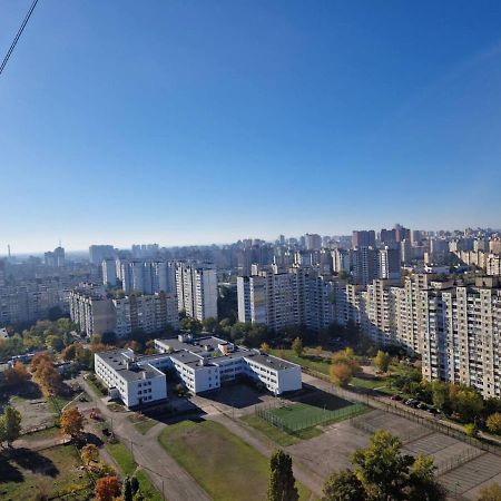 Видовые Апартаменты Kiev Eksteriør billede